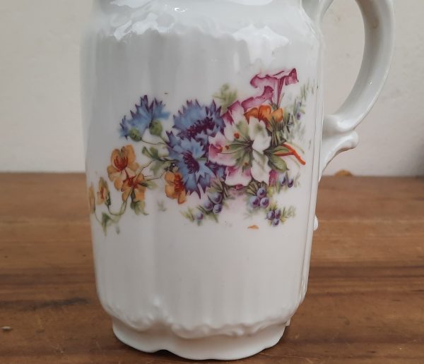 Ancien crémier en porcelaine de Limoges n°11002