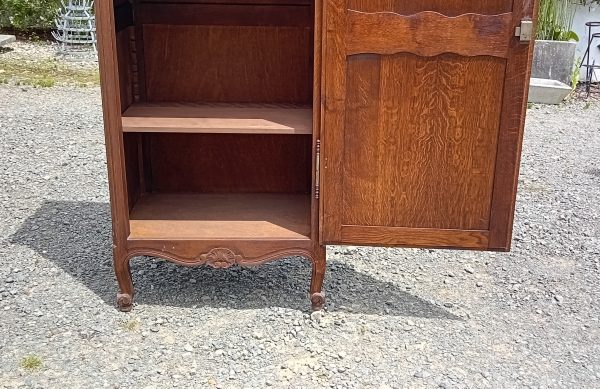Armoire / Bonnetière / Homme debout / chêne n°11071