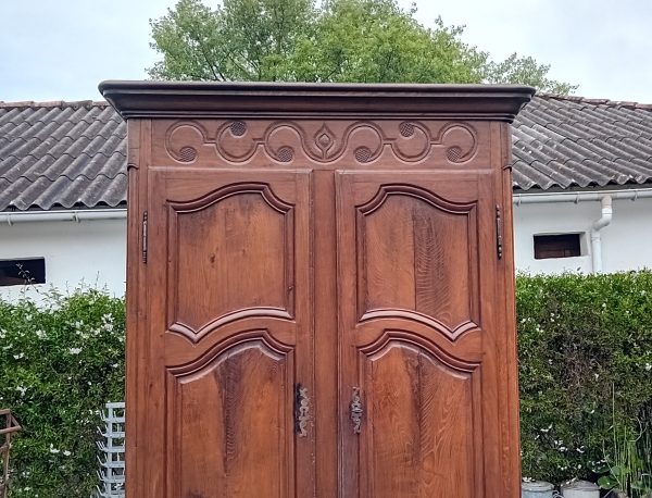 Ancienne Armoire / Penderie / Louis XV / Chêne / n°14081