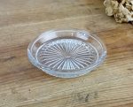 Ancien dessous de bouteille en verre moulé pressé n°11110