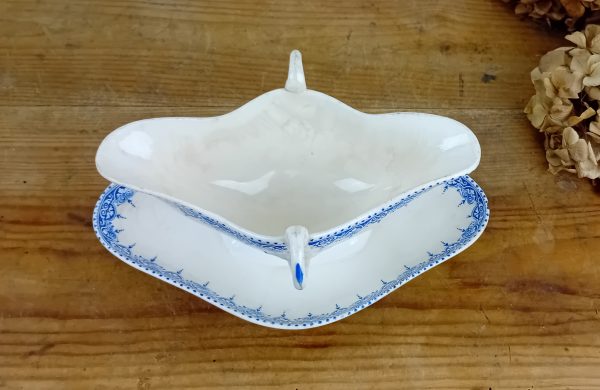 Ancienne saucière / Terre de fer / n°11115