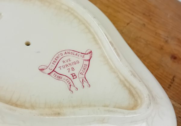 Ancienne saucière / Terre de fer / n°11115