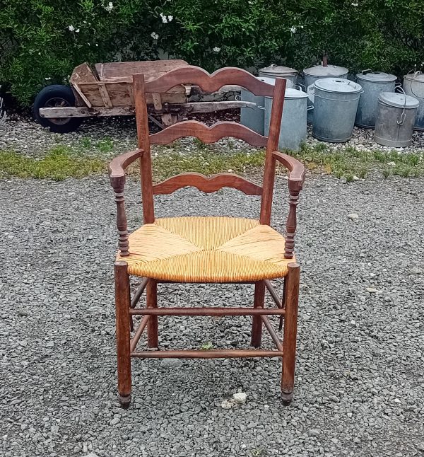 Ancien fauteuil paillé n°11141