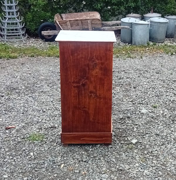 Ancien chevet droit n°11146