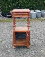 Ancien chevet en noyer n°11147