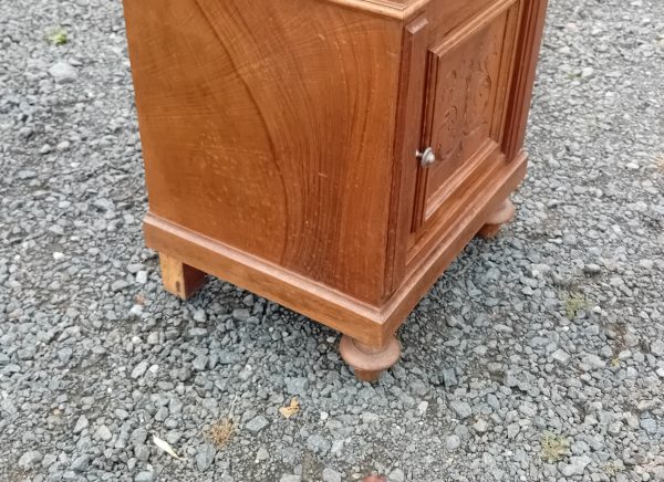 Ancien chevet en noyer n°11147