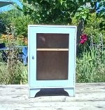 Armoire de poupée / Meuble vintage n°11158