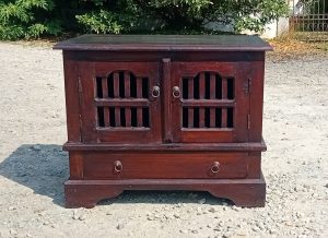 Petit buffet en bois exotique n°11234