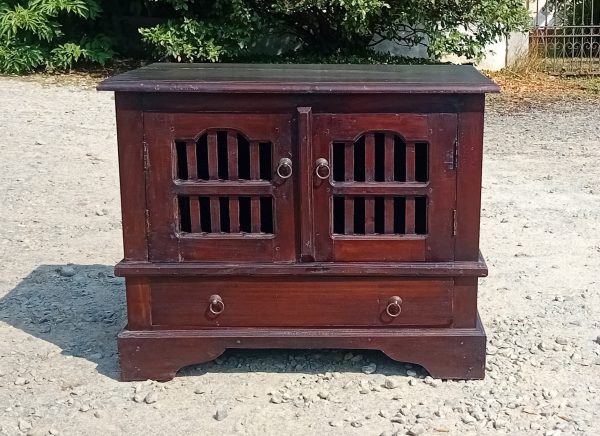 Petit buffet en bois exotique n°11234