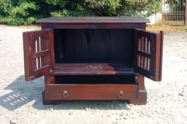 Petit buffet en bois exotique n°11234