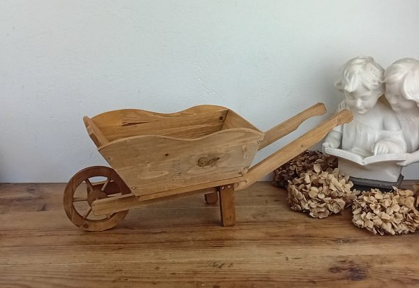 Brouette en bois pour déco n°11258