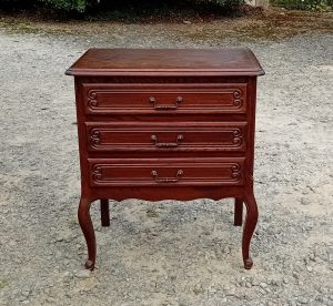 Petite commode a ménagère style Louis XV n°11343