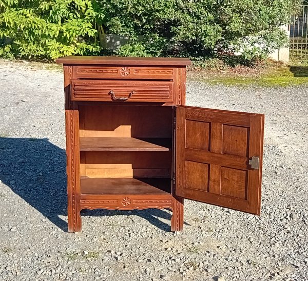 Buffet / Confiturier en chêne n°11365