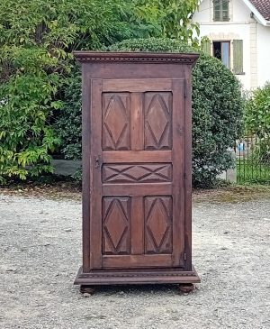 Ancienne bonnetière béarnaise en chêne n°11410