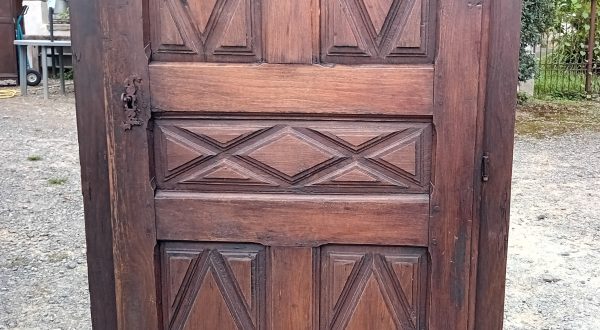 Ancienne bonnetière béarnaise en chêne n°11410