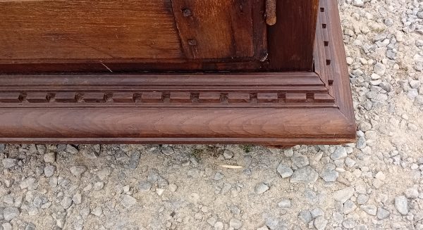 Ancienne bonnetière béarnaise en chêne n°11410