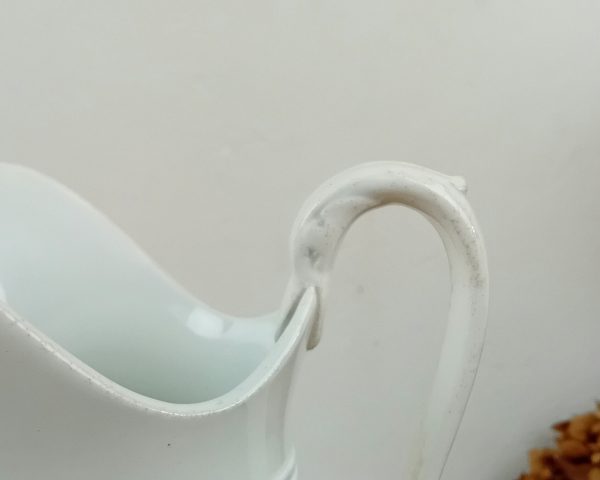 Ancien broc a eau en faïence Bordeaux Vieillard n°11438