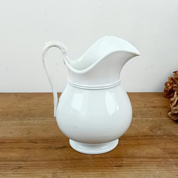 Ancien broc a eau en faïence Bordeaux Vieillard n°11438