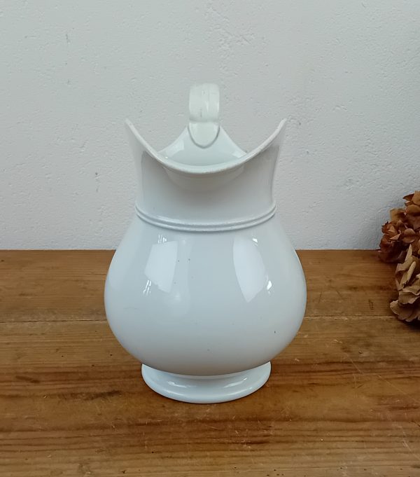 Ancien broc a eau en faïence Bordeaux Vieillard n°11438