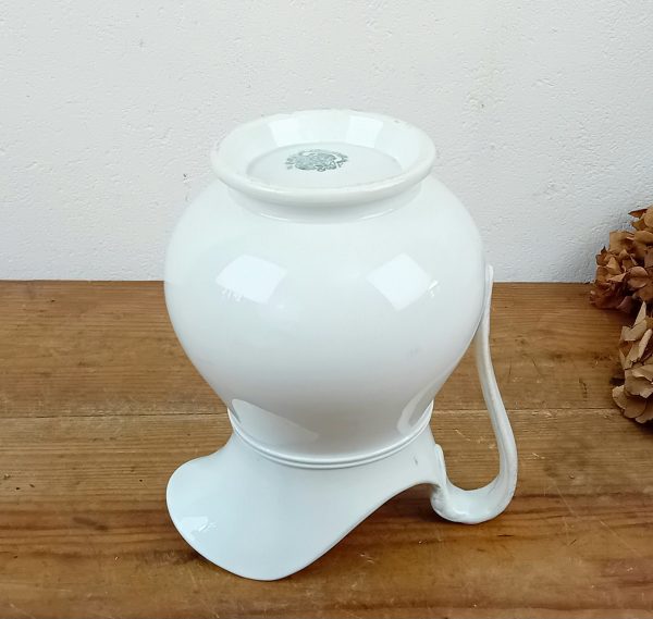 Ancien broc a eau en faïence Bordeaux Vieillard n°11438