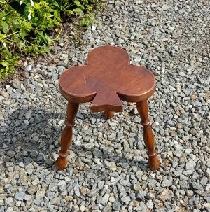 Tabouret vintage / trèfle / n°11442