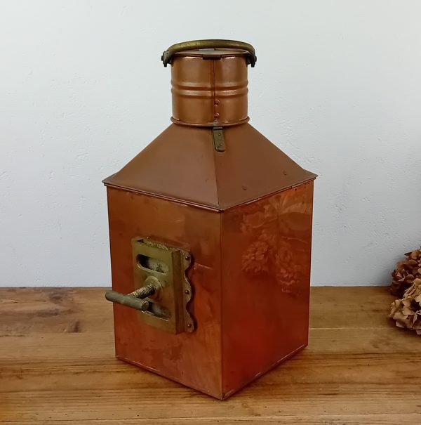 Grand fanal en cuivre n°11446