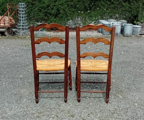 Paire de chaises paillées n°11358