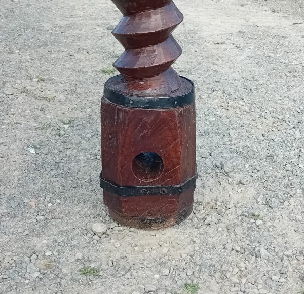 Ancienne vis de pressoir en chêne n°11380