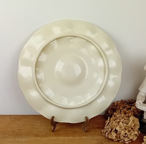 Ancien grand plat a huitres / Terre de fer / n°11452