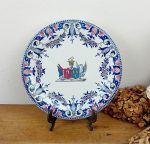 Ancienne assiette de Gien / Armoiries / n°11470