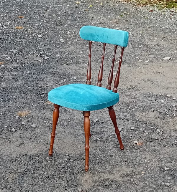 Chaise vintage / velours bleu n°11483