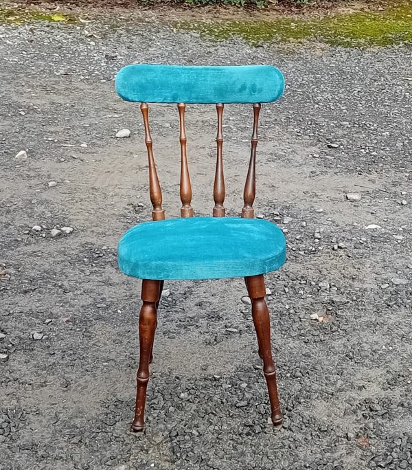 Chaise vintage / velours bleu n°11484