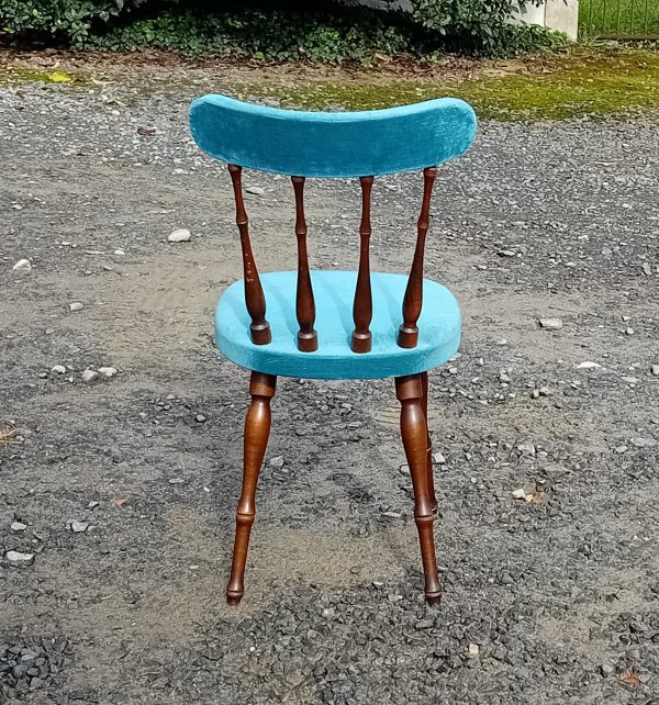 Chaise vintage / velours bleu n°11484