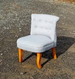 Fauteuil bas / chauffeuse / n°11488