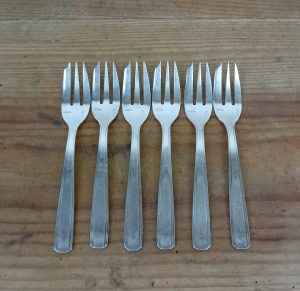 Lot 6 fourchettes a dessert en métal argenté n°11496