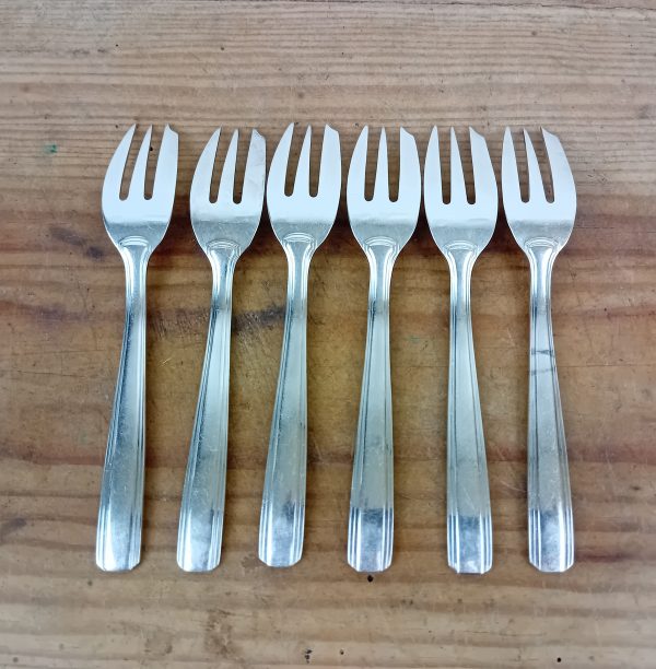 Lot 6 fourchettes a dessert en métal argenté n°11496