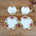 Paire de tasses a thé Royal Albert / Roses / n°11494