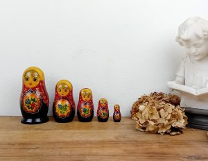 Série de poupées russes / Matriochka / n°11498