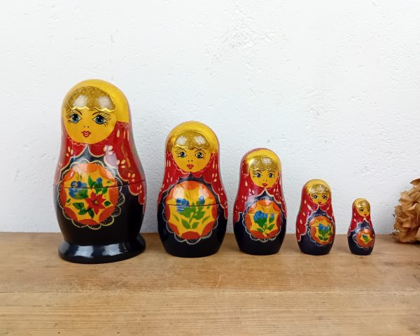 Série de poupées russes / Matriochka / n°11498