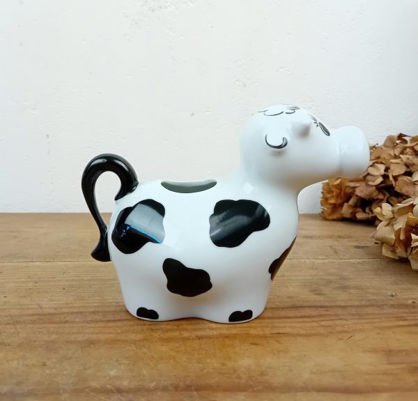 Crémier ou saucière en porcelaine / Vache / n°11480