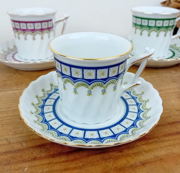 Lot de 3 tasses a café en porcelaine n°11503