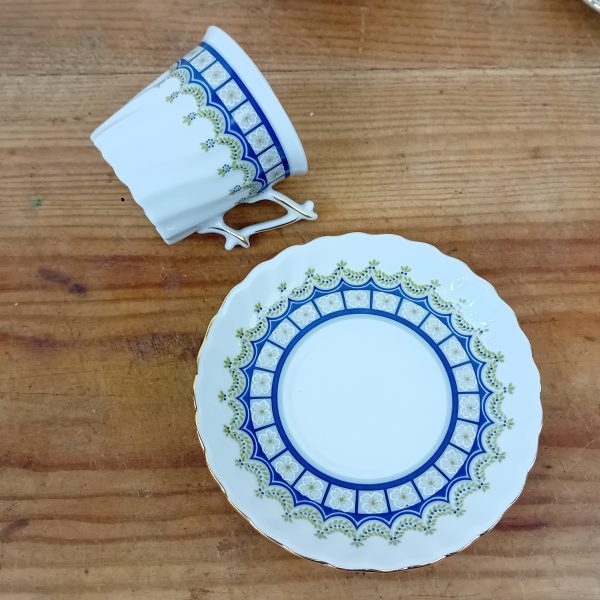 Lot de 3 tasses a café en porcelaine n°11503