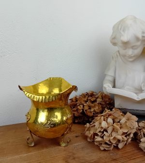Ancien Pot / vase en laiton / Salies de Béarn n°11504