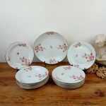 Ancien service de table en porcelaine n°11500