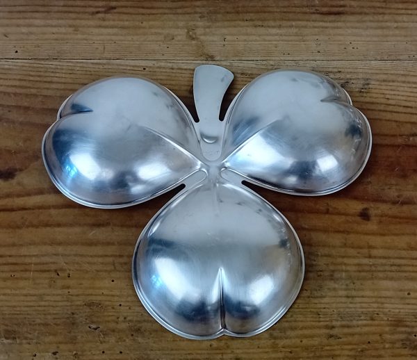 Plat de service a compartiments / Trèfle / Couzon n°11522