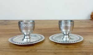 Ancienne paire de coquetier en métal argenté n°11517