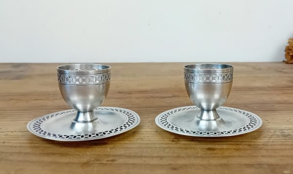 Ancienne paire de coquetier en métal argenté n°11517