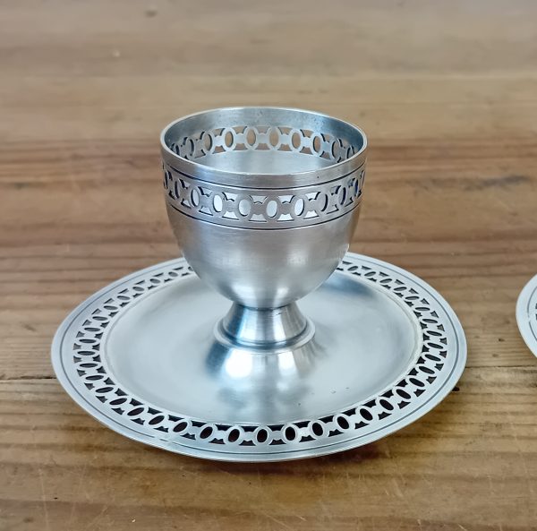 Ancienne paire de coquetier en métal argenté n°11517