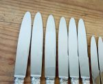 Lot de 12 couteaux en métal argenté n°11511