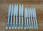 Lot de 12 couteaux en métal argenté n°11511